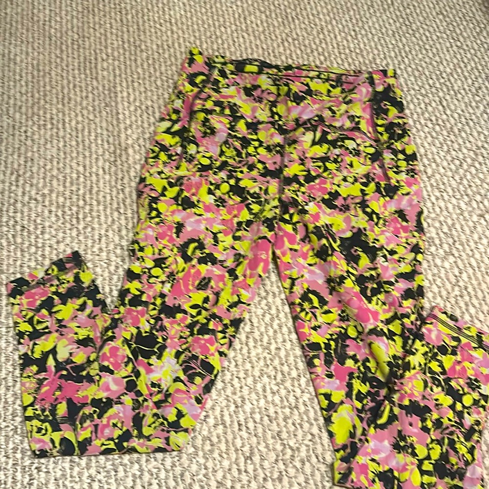 NWOT Lululemon swiftly leggings with pockets